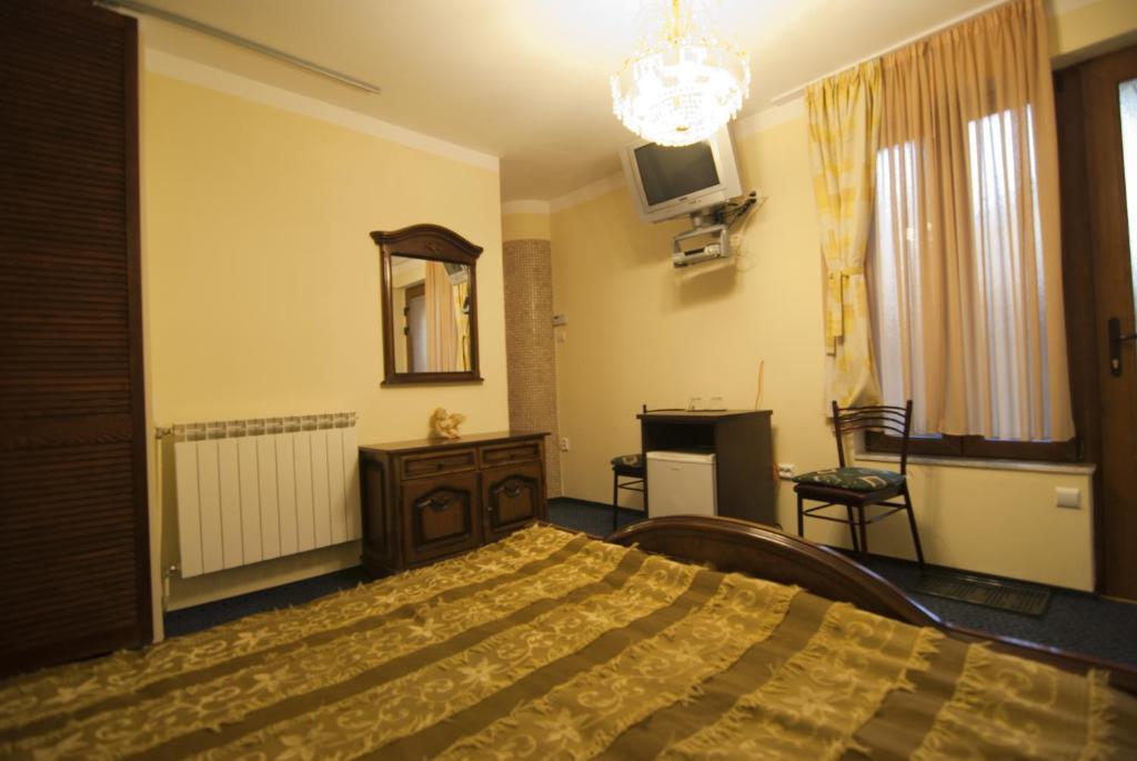 Pensiunea Italiana Brasov Ngoại thất bức ảnh
